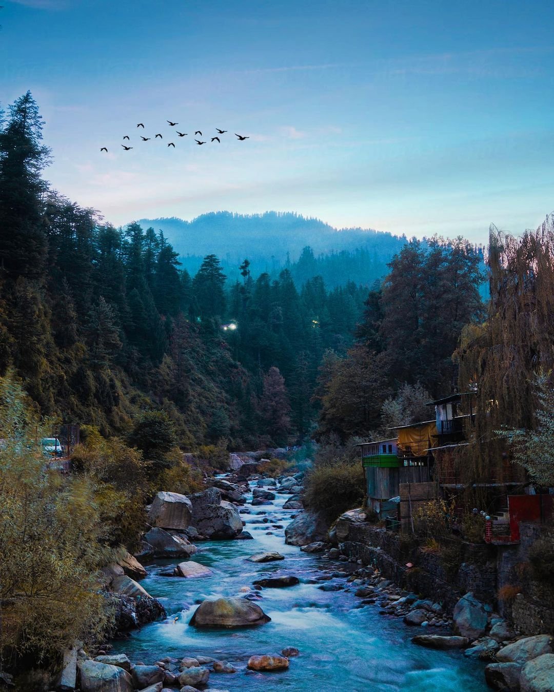 🌴 Kerala Tour Package – 4 Nights / 5 Days